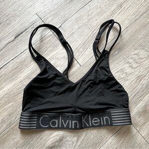 🔥SALE- any 4/$20. Calvin Klein Strappy Bra
